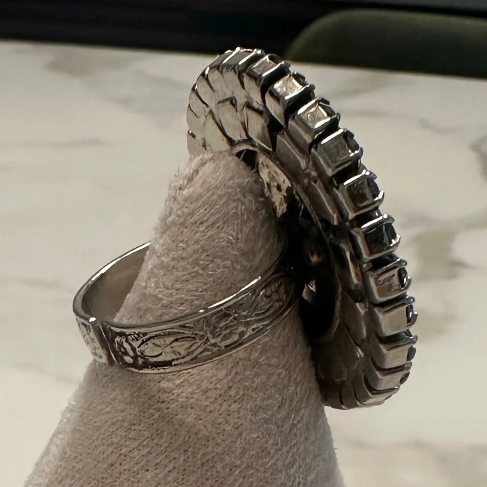 TOVA - Silver Plated Amethyst & VioletCrystal Encircled Sun Face Statement Ring - Picture 7 of 16